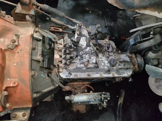 일본 트럭 부품 중고 엔진(변속기 포함) ISUZU FSR FVR 6HE1용 양호한 상태 판매 중 Isuzu 중고 부품