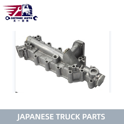 일본 트럭 부품 HINO H06CT H07D 트럭 HINO 엔진 부품을위한 기름 냉각기 덮개 15710-1600