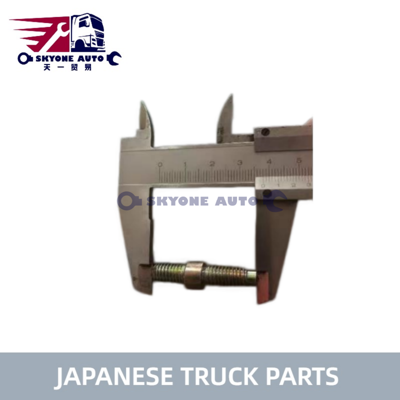 ISUZU NPR75 4HK1-T 트럭 ISUZU 트럭 부품을 위한 일본 트럭 부품 오일 팬 스터드 8-97190392-0 8971903920